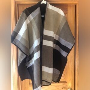 Woolrich Reversible Fleece Blanket Wrap